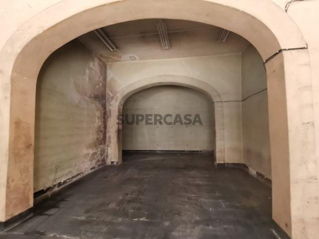 Armazém venda em Mirandela, Bragança
