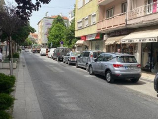 Armazém venda em Santiago Dos Velhos, Lisboa