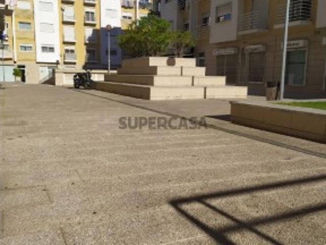 Armazém venda em Alenquer, Casal Pinheiro