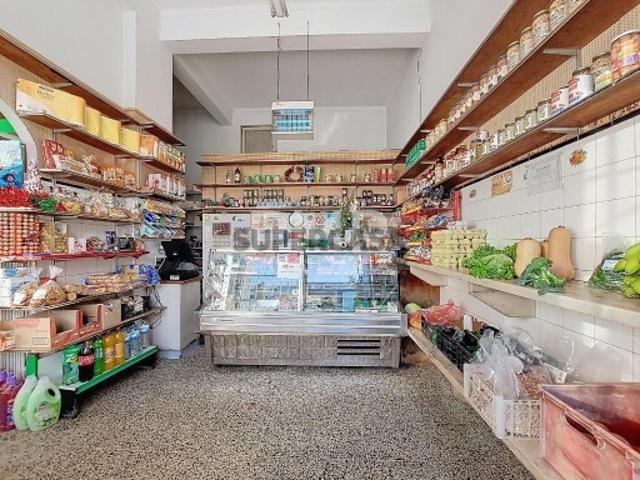 Armazém venda em Lisboa