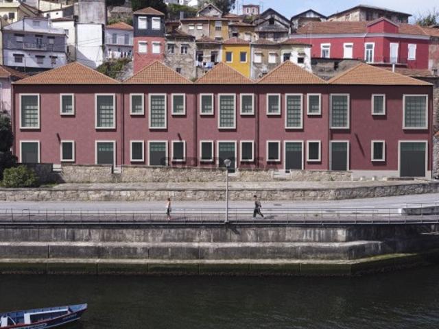 Armazém venda em Lugar do Castelo, Vila Nova De Gaia