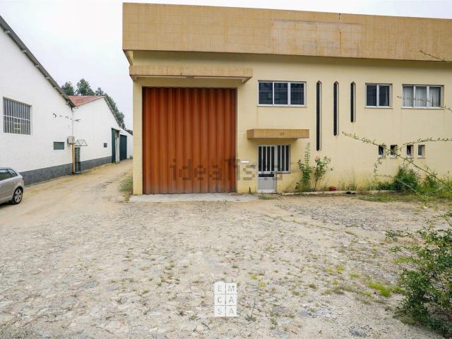 Armazém alugar em Oliveira De Azeméis, Aveiro