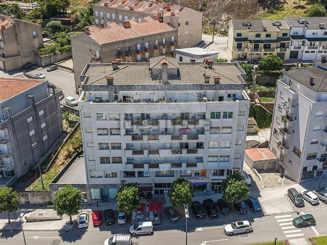 Loja venda em Póvoa De Lanhoso, Braga