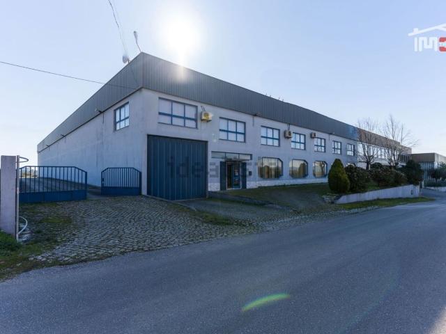 Armazém venda em Ourém, Santarém
