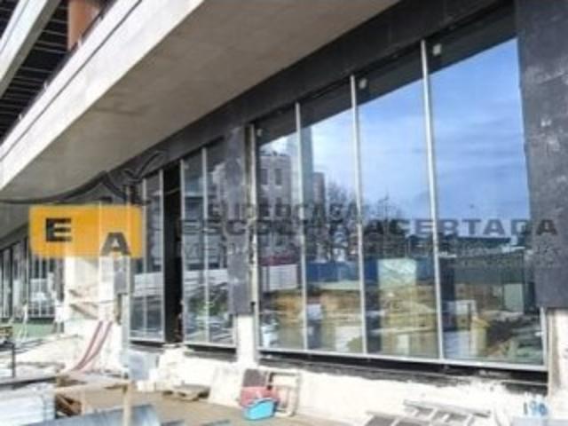 Armazém venda em Maia, Gueifães