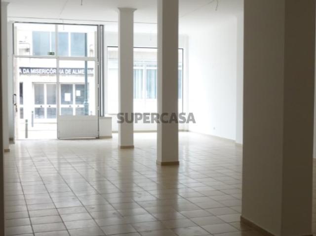 Armazém venda em Almeirim, Santarém