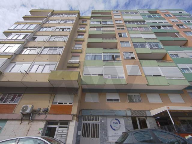 Loja alugar em Oeiras, Lisboa