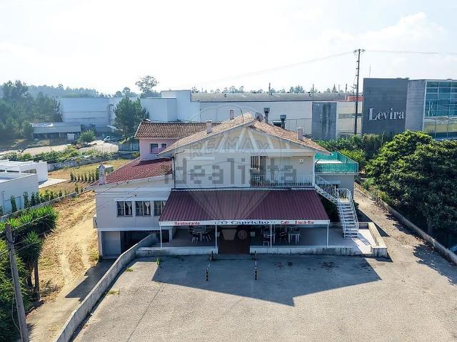 Armazém venda em Oiã, Oliveira do Bairro