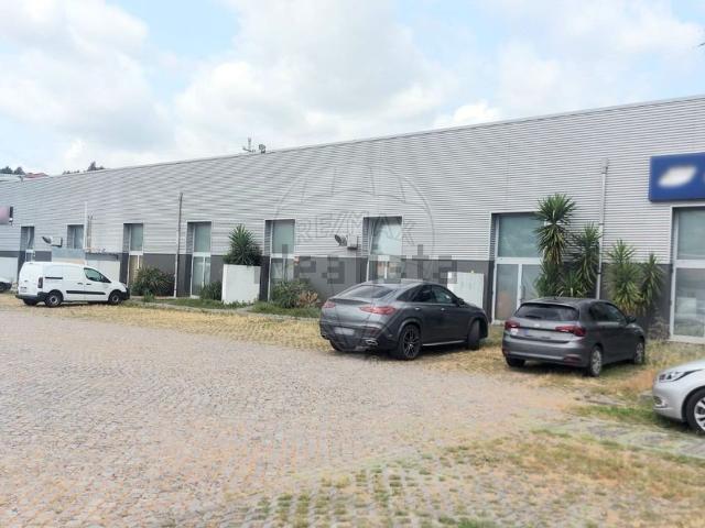 Armazém alugar em Oldrões