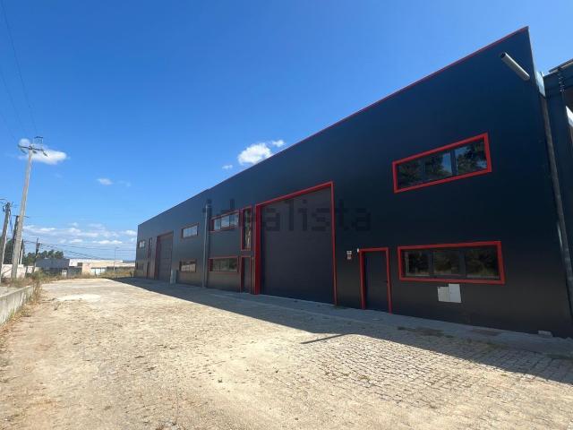 Armazém venda em Oleiros, Vila Verde