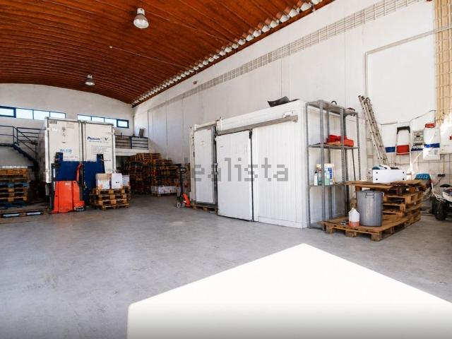 Armazém venda em Olhão, Faro
