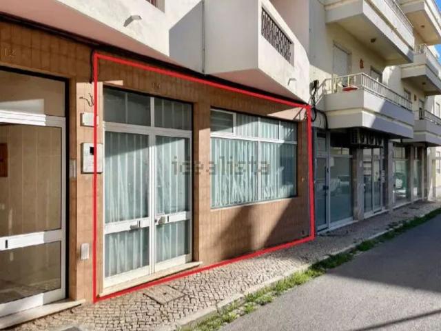 Ponto Comercial venda em Olhão