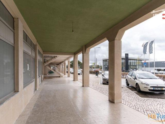 Loja alugar em Ourém, Santarém