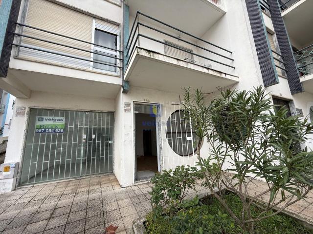 Loja alugar em Avenal, Caldas Da Rainha