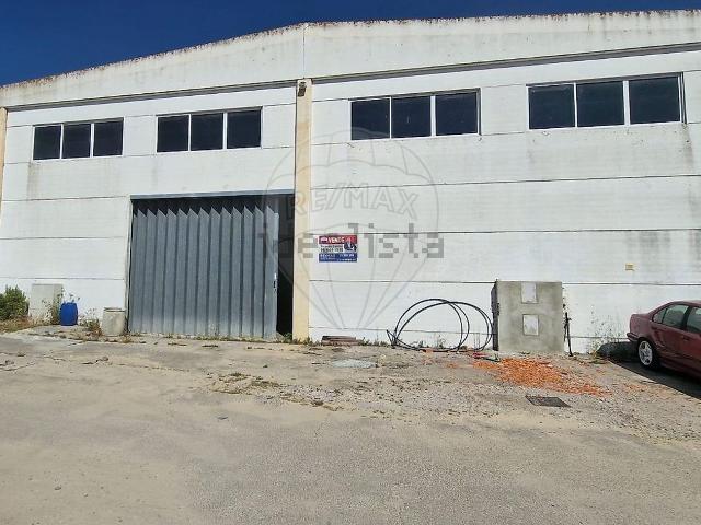 Armazém venda em Setúbal