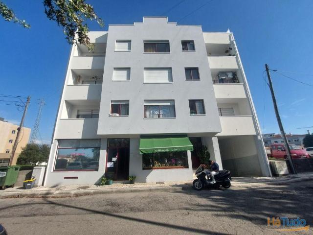 Ponto Comercial alugar em São João Da Madeira