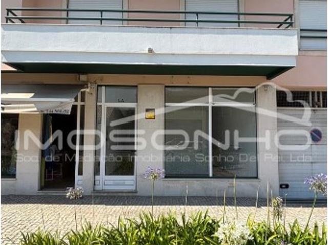 Loja alugar em Marinha Grande, Leiria