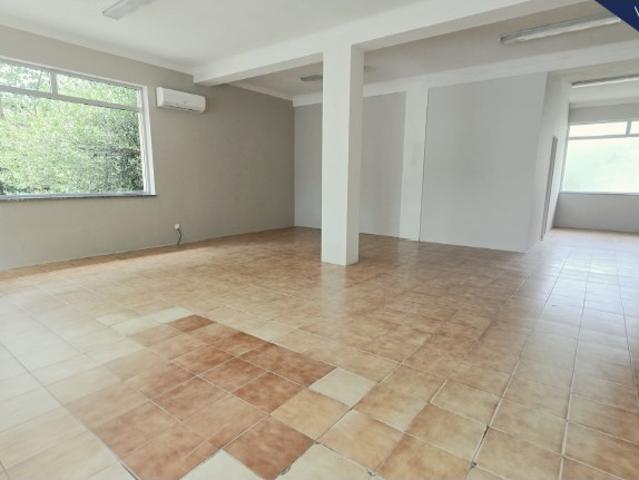 Loja alugar em Póvoa de Abraveses, Viseu