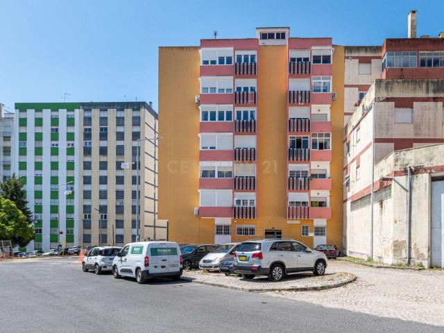 Escritório alugar em Casal do Chapim, Odivelas