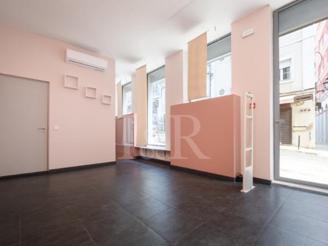 Loja alugar em Santo António, Lisboa