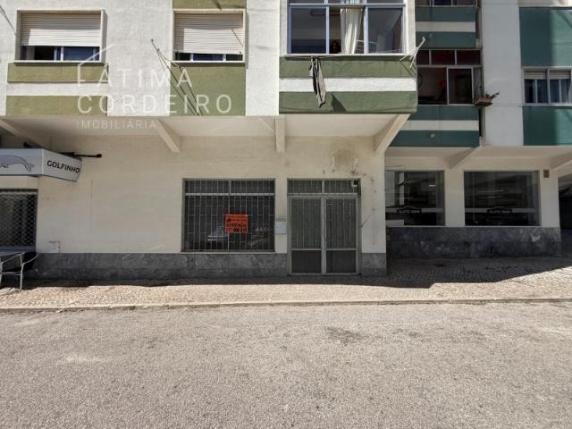 Loja alugar em Seixal, Corroios