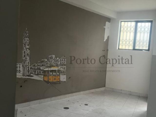 Loja alugar em Santa Cruz Do Bispo, Porto