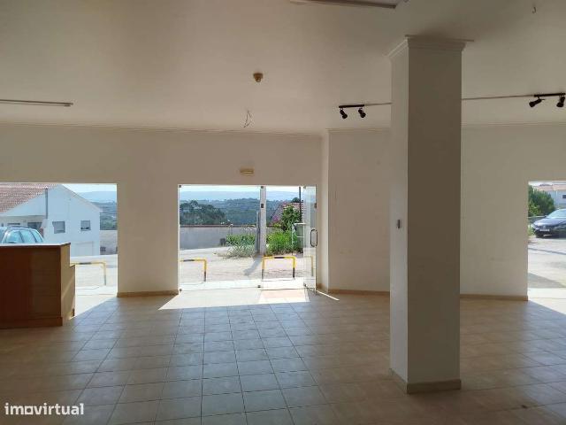Ponto Comercial alugar em Leiria, Feitosa