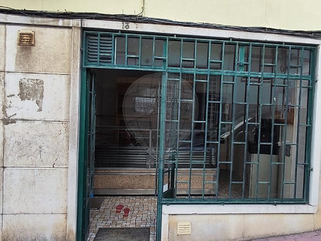 Loja alugar em Bairro Clemente Vicente, Oeiras
