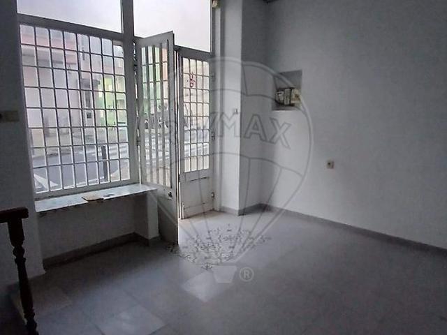 Loja alugar em Urbanização Vila Chã, Amadora