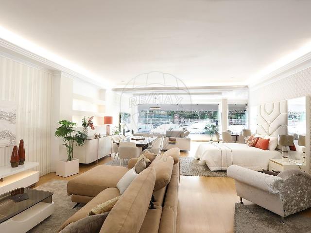 Loja alugar em Amadora, Lisboa