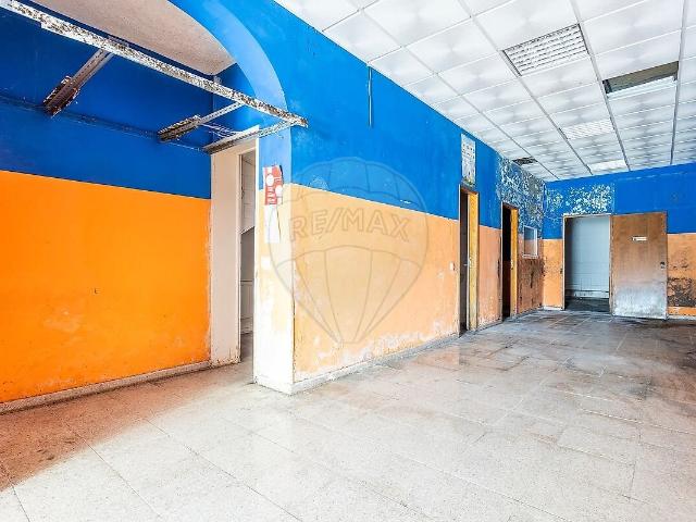 Loja alugar em Anjos, Lisboa