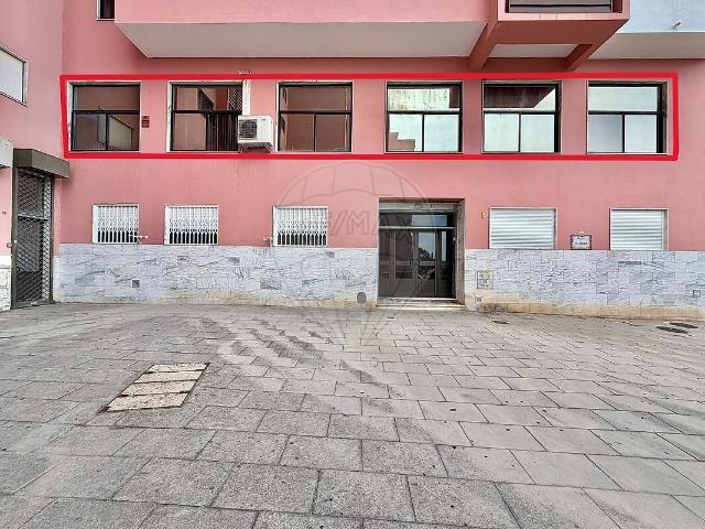 Loja alugar em São Marcos, Cacém e São Marcos