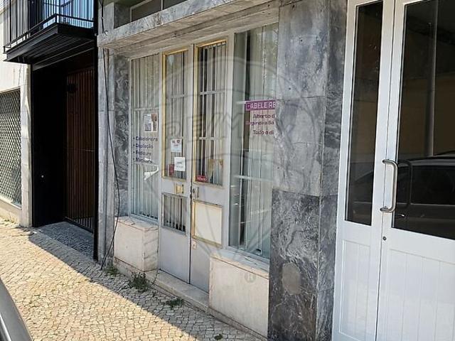 Loja alugar em Casal Ventoso, Lisboa
