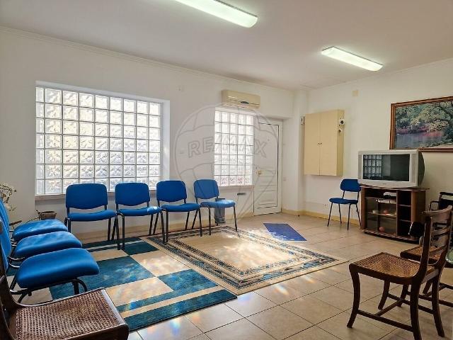 Loja alugar em Costa da Caparica, Almada