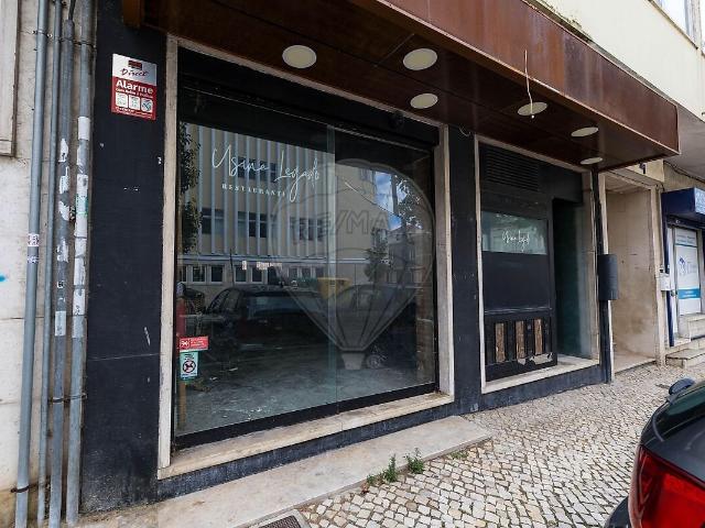 Loja alugar em Venda Nova, Amadora