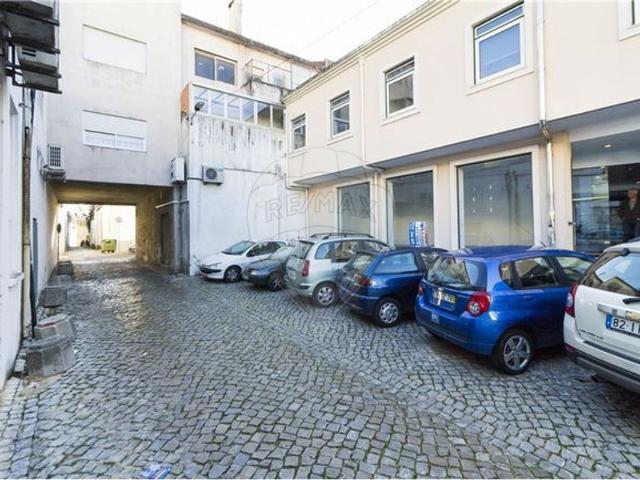 Loja alugar em Cruz d'Areia, Leiria