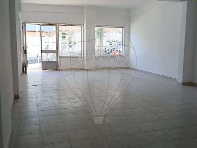 Loja alugar em Urbanização Vila Chã, Amadora