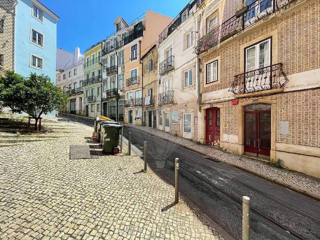 Loja alugar em São Bento, Lisboa