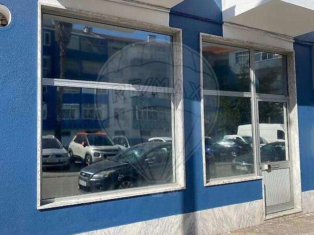 Loja alugar em Bairro do Borralhal, Montijo