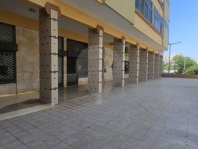 Loja alugar em Casal do Chapim, Odivelas