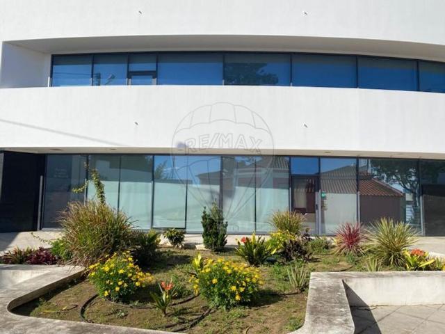 Loja alugar em Núcleo Urbano Histórico de Oeiras, Oeiras
