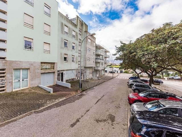 Loja alugar em Núcleo Urbano Histórico do Porto Salvo, Oeiras