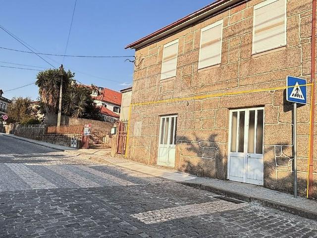 Loja alugar em Santa Cruz da Trapa e São Cristóvão de Lafões, São Pedro do Sul