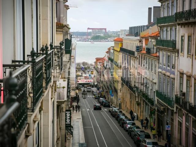 Loja alugar em Misericórdia, Lisboa
