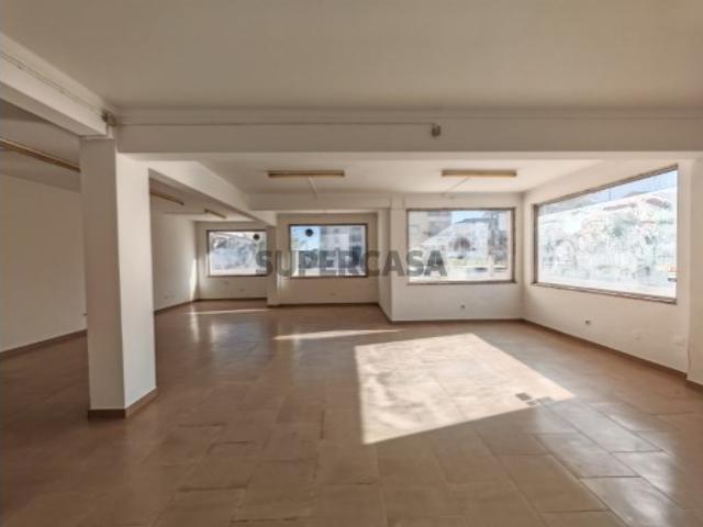 Armazém venda em Entroncamento, Santarém