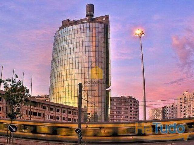 Ponto Comercial alugar em Maia