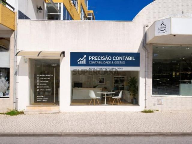 Armazém venda em Torres Novas, Santarém