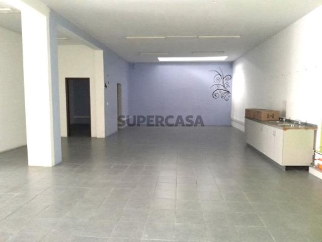 Armazém venda em Aveiro