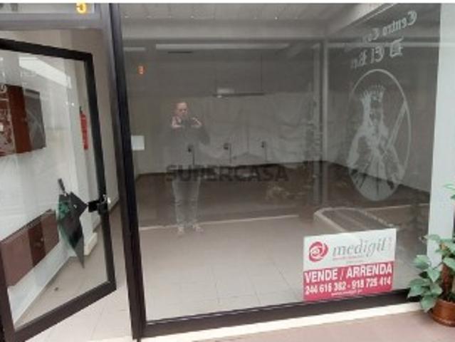 Armazém venda em Leiria