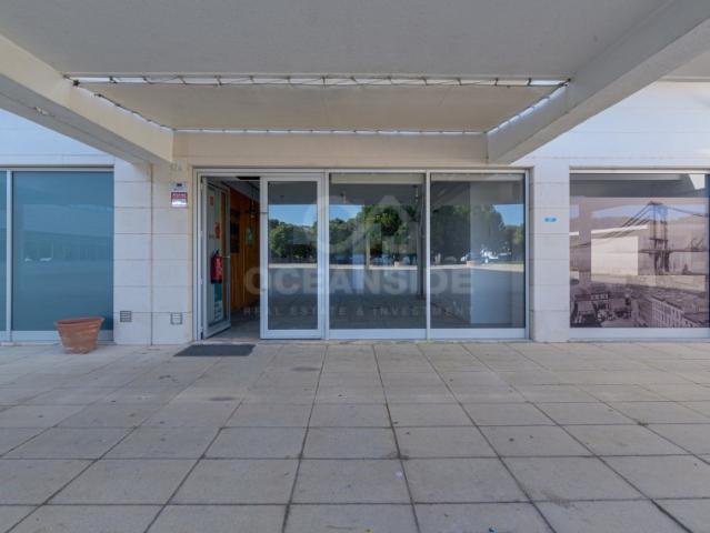 Loja alugar em Núcleo Urbano Histórico de Oeiras, Oeiras